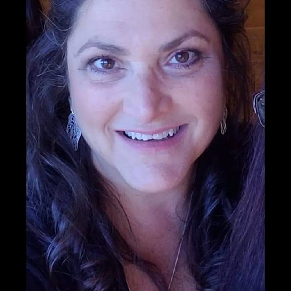 Meet your Posher, Chrystal